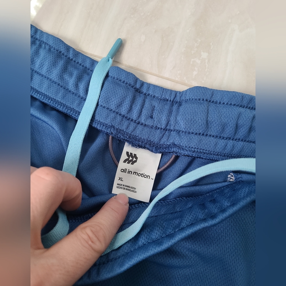 Mens All In Motion Mesh Short XL - Picture 4 of 4